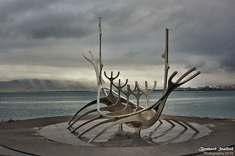 Bernhard Saalfeld - Wikingerboot - Skulptur Sonnenfahrt